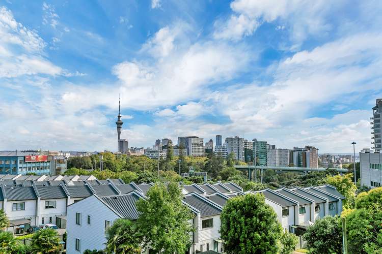 3x/16 Burton Street Grafton_15