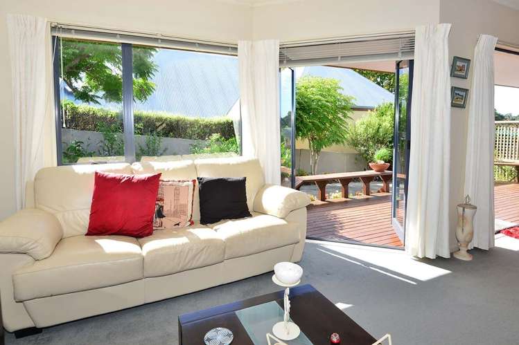 5/848 Whangaparaoa Road Manly_1