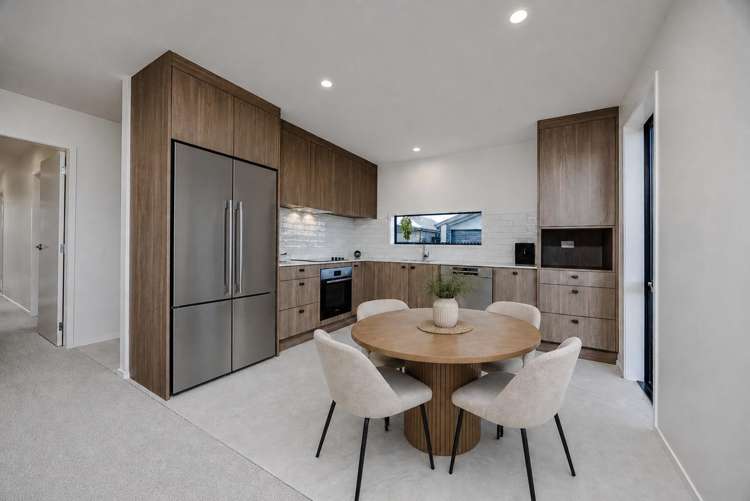 84 Shepherds Bush Road_1