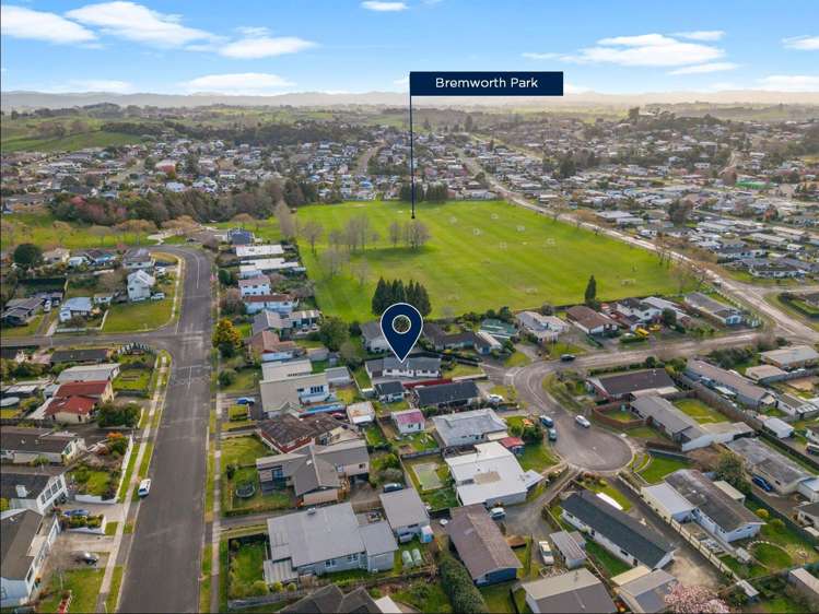 18 Knightsbridge Place Dinsdale_18
