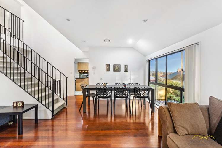 1/325 Mount Albert Road_4