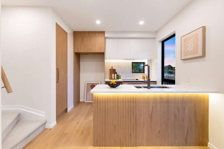 3A, 3B and 3D Towra Place Botany Downs_11
