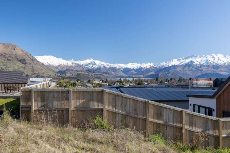 211 Aubrey Road Wanaka_5