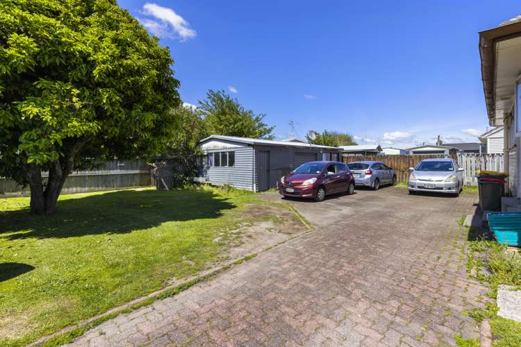 2 Roy Street Nawton_13