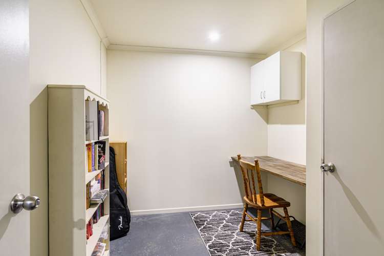 20 Cambelldon Crescent Stoke_14