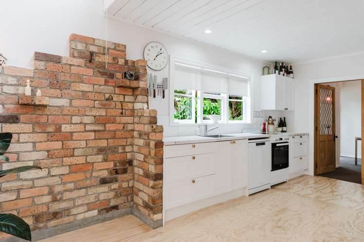 536 Grey Street Hamilton East_14