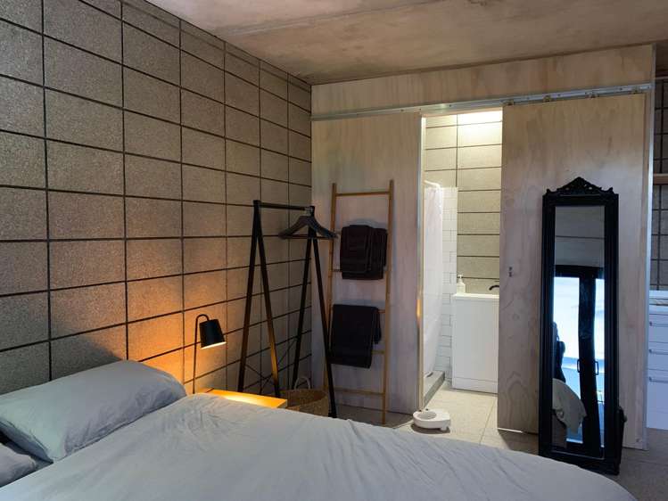 616B Marine Drive Days Bay, Eastbourne_24