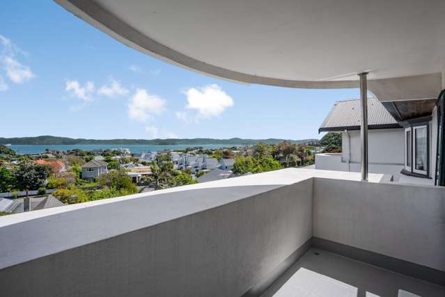 Luxury Living, Motivated Vendors, Fantastic Value