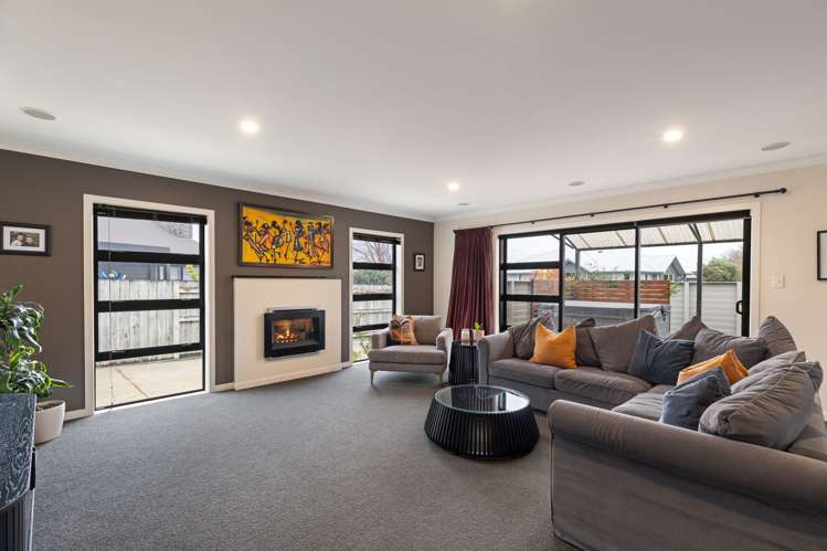 6 Trump Place Kelvin Grove_24