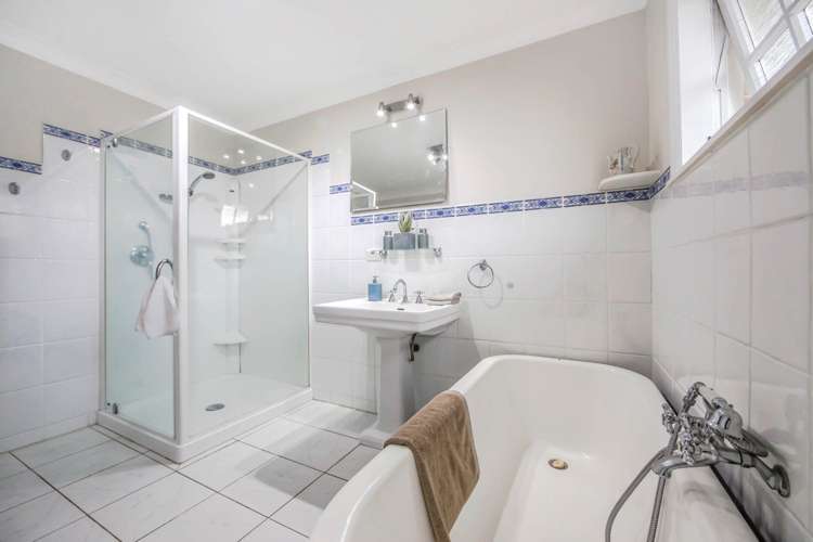 12 Puawai Place Northcote_14