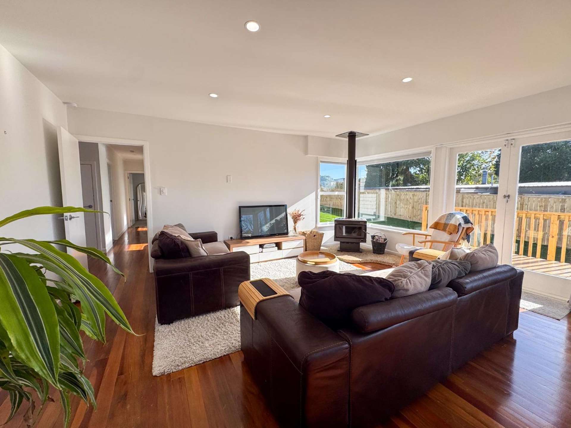 104 Chivalry Road 10878_0