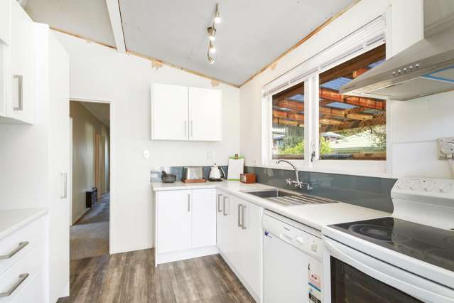 15 Kerepehi Grove Wainuiomata_3