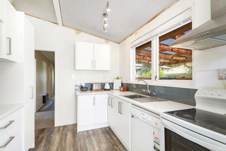 15 Kerepehi Grove Wainuiomata_3