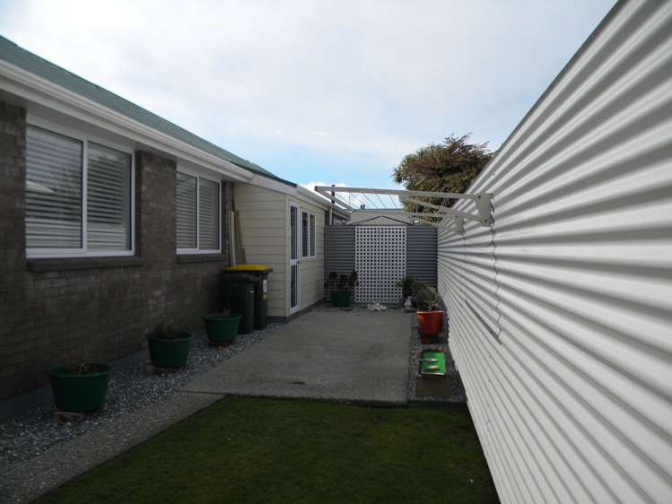 70 Fitzherbert Street Hokitika_10