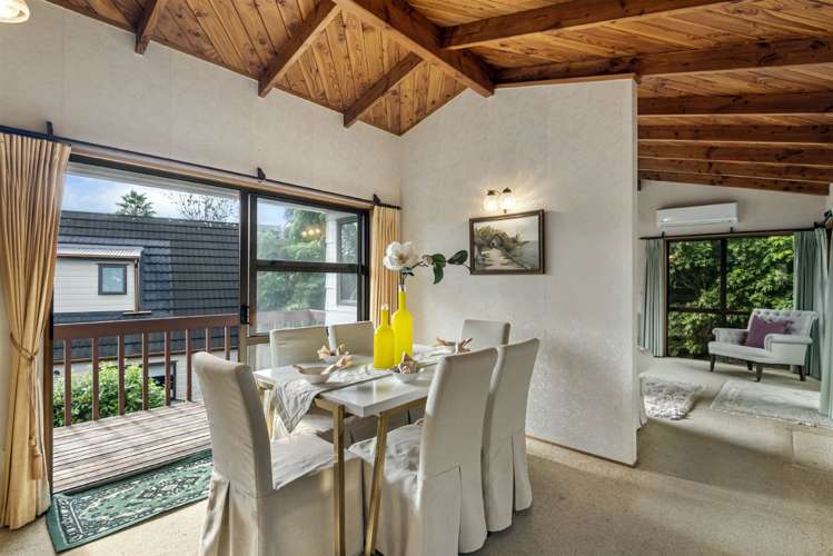 2/725 Beach Road Browns Bay_5