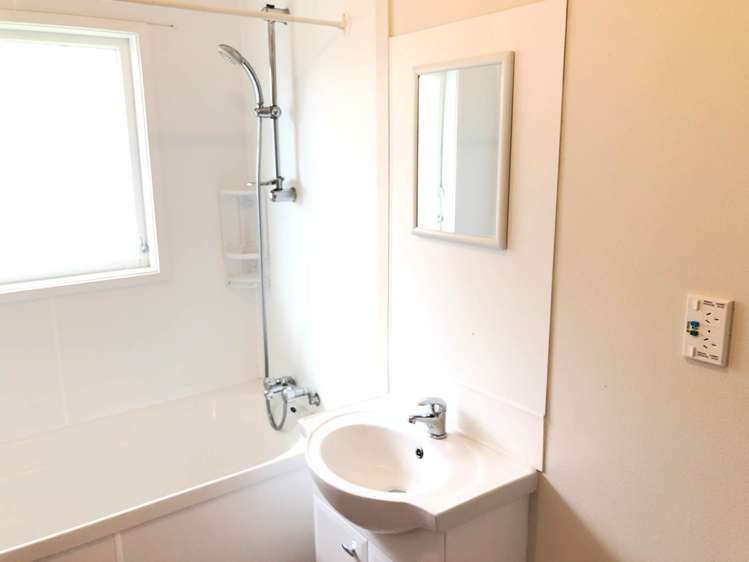 2/43 Celtic Crescent Ellerslie_7