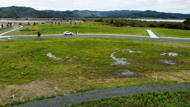 102 Takapu Close Matarangi_1