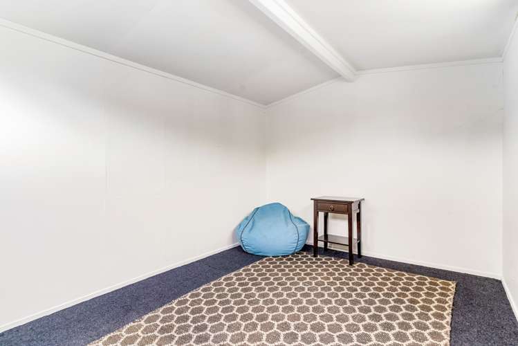 2/42 Chartwell Avenue Glenfield_19