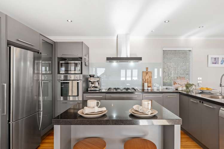 125 Alec Craig Way Gulf Harbour_5