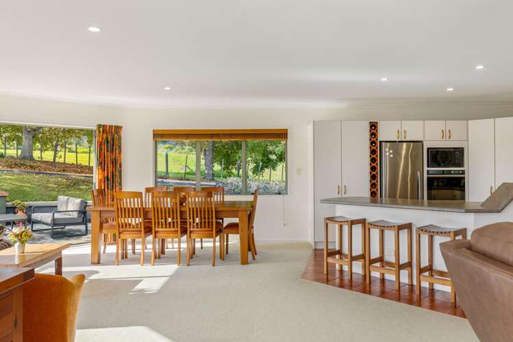 1152A East Coast Road Redvale_30
