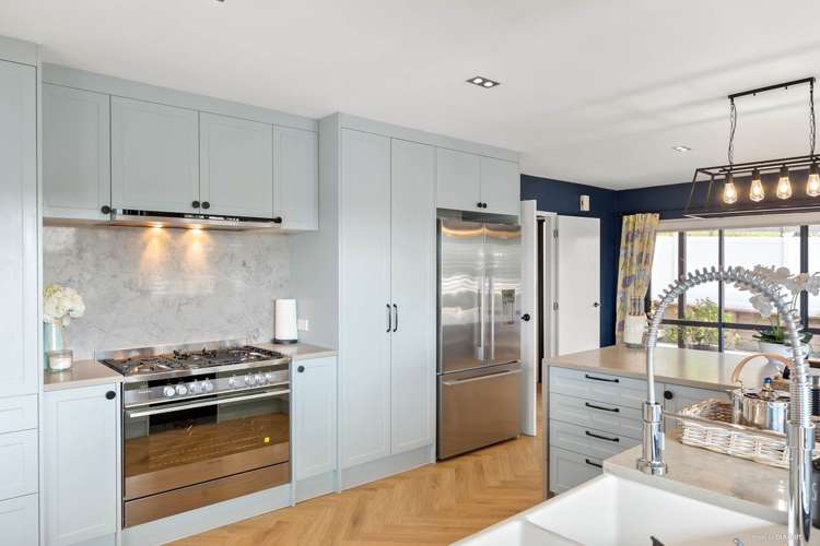 1169 Whangaparaoa Road Gulf Harbour_4