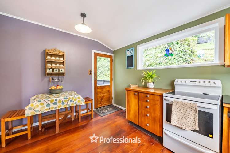 23 Cornford Street Karori_16