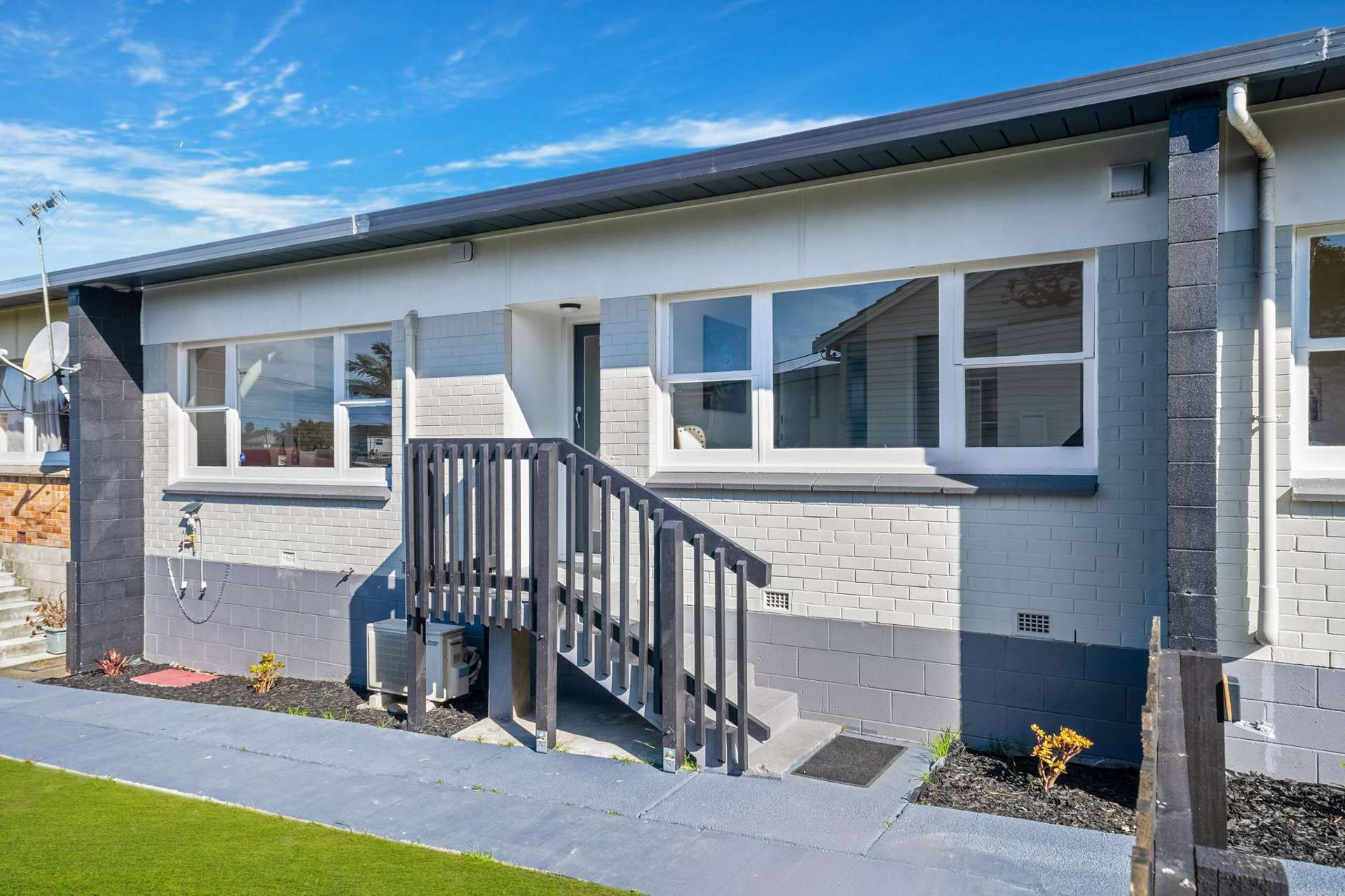 2/49 Clendon Avenue Papatoetoe_0