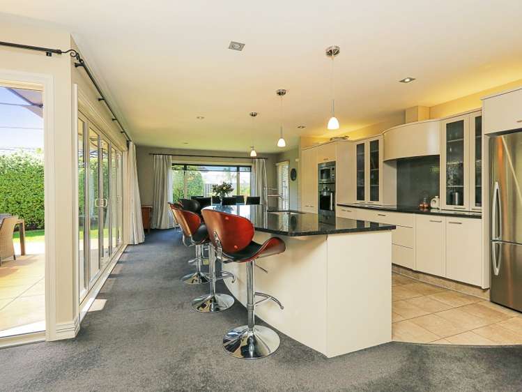 8 Tasman Drive Poraiti_15