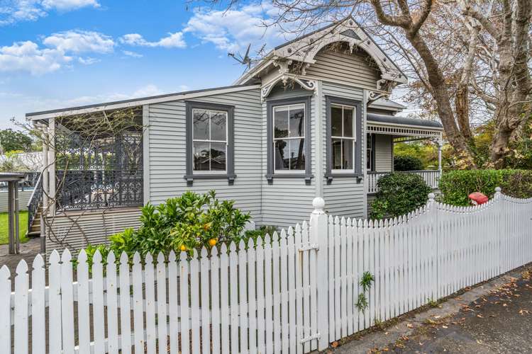 8 Eton Avenue Devonport_16