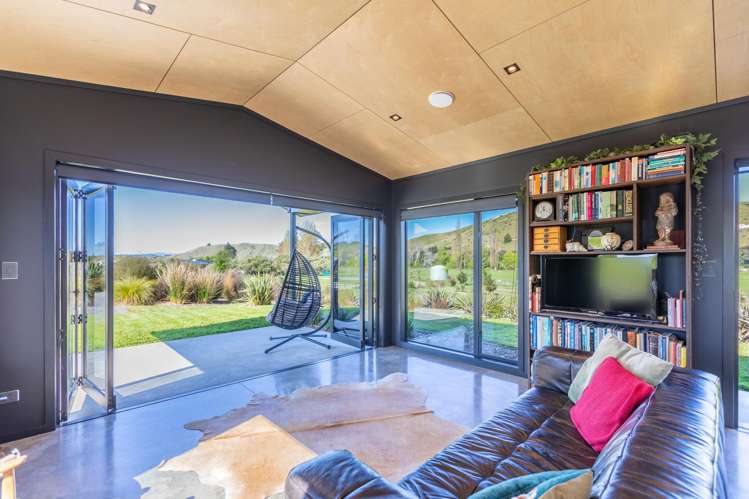 40 River Road Otane_6