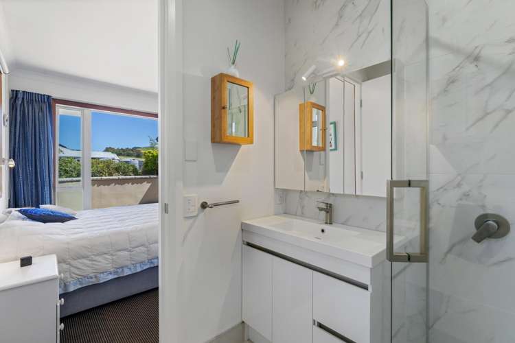 2/154 Mapara Road Acacia Bay_26