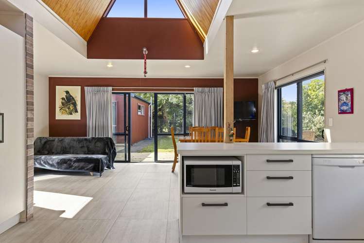 16 Hoani Place Kuratau_7