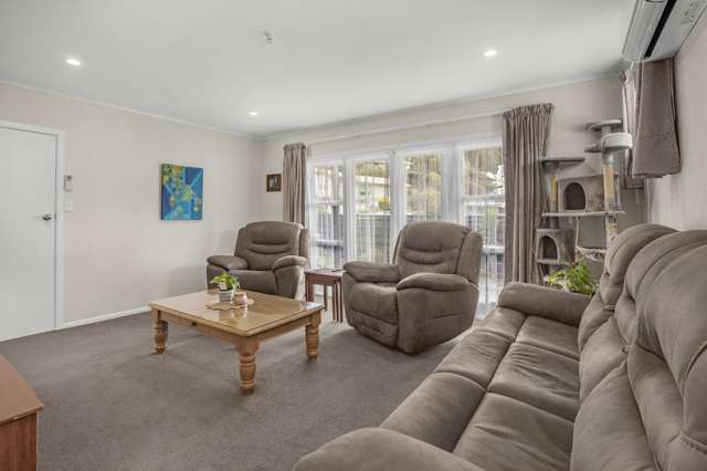 29 Korau Grove Stokes Valley_2