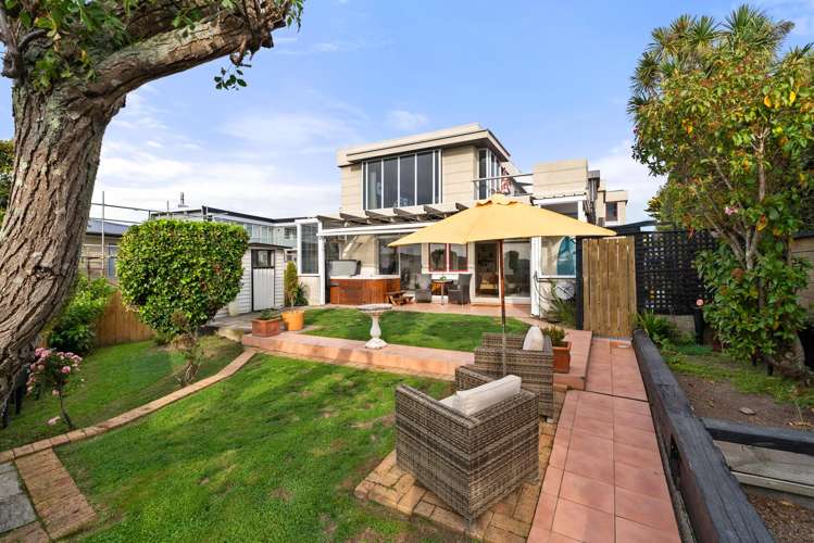 81 Seaview Road Paremata_25