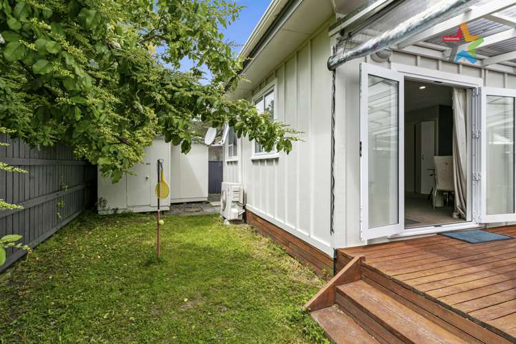 1a Waldie Grove Avalon_14