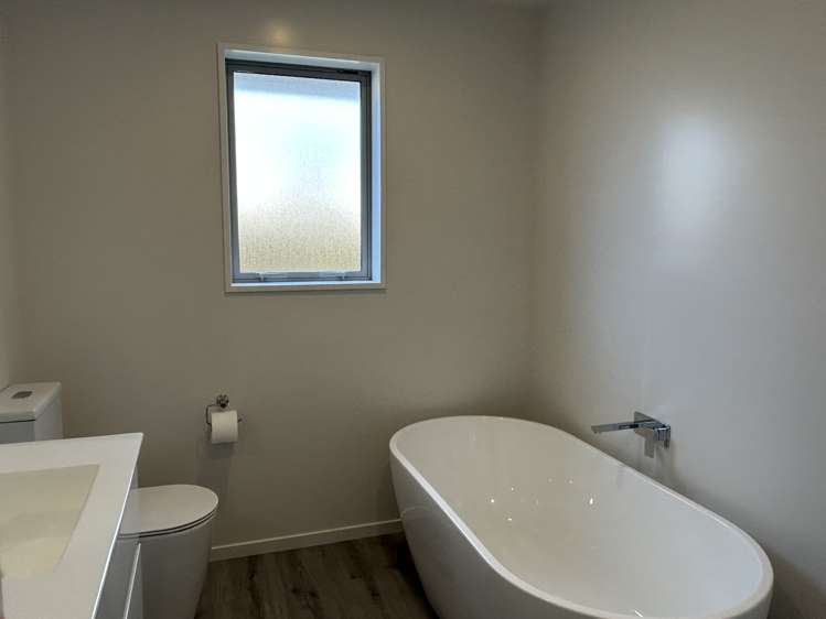 30 Crossley Avenue Woodend_13