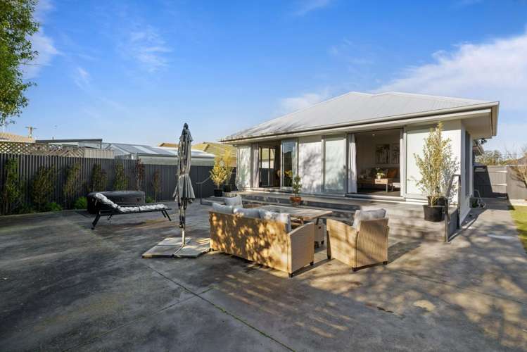 6 Newhaven Street Burwood_12