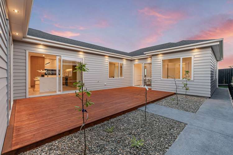 75 Parish Drive_2