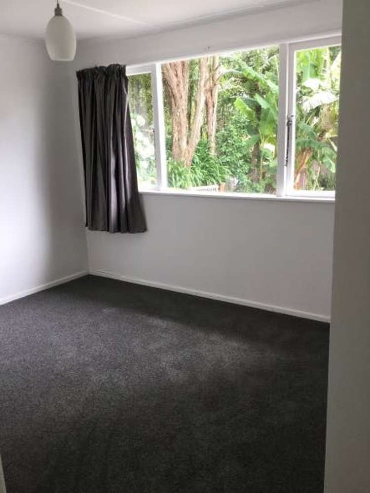 54 Derwent Crescent Titirangi_9