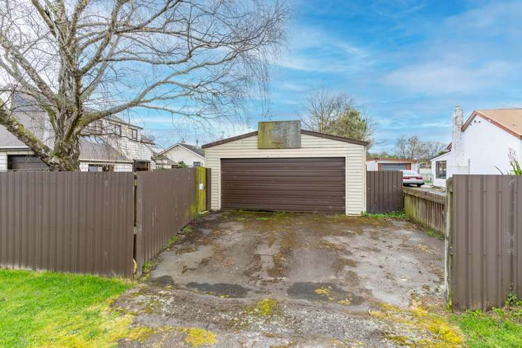 21 Dryden Street Milton_23