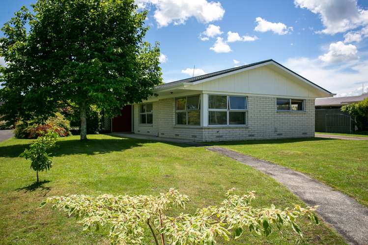 5 Woodstock Crescent Leamington_16