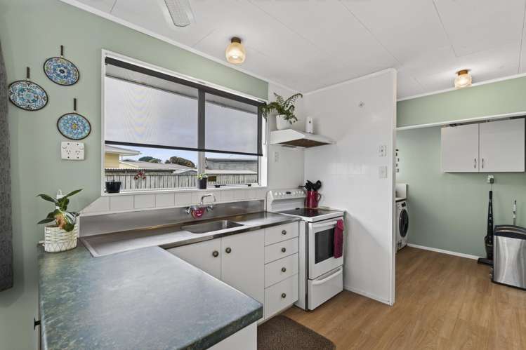 42 Gold Street Waitara_11