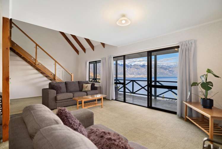 1 Von Place Fernhill/Sunshine Bay_13