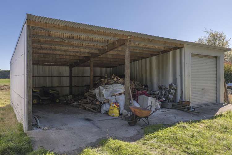 1735 Wards Road Greendale_11