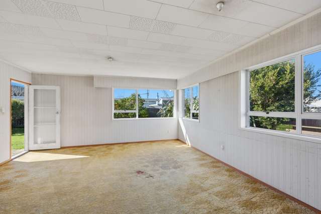 4/35 Fifth Avenue Avenues_3