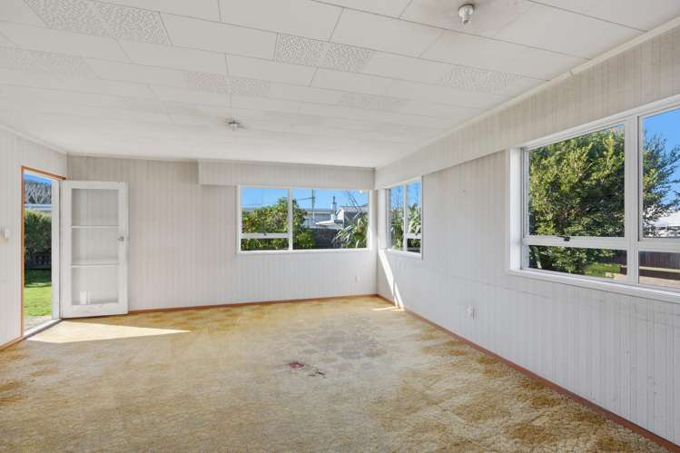 4/35 Fifth Avenue Avenues_3