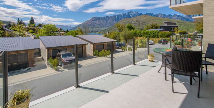 5/67 Andrews Road Queenstown_1