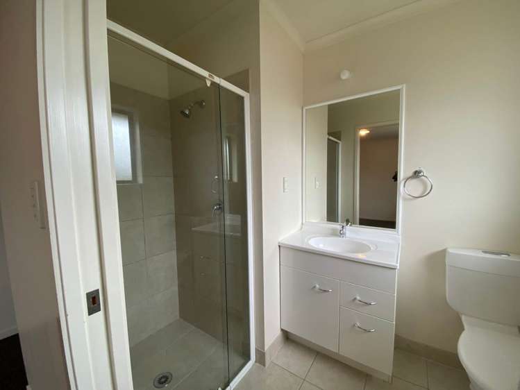 13 Les Fisher Place Pukekohe_7