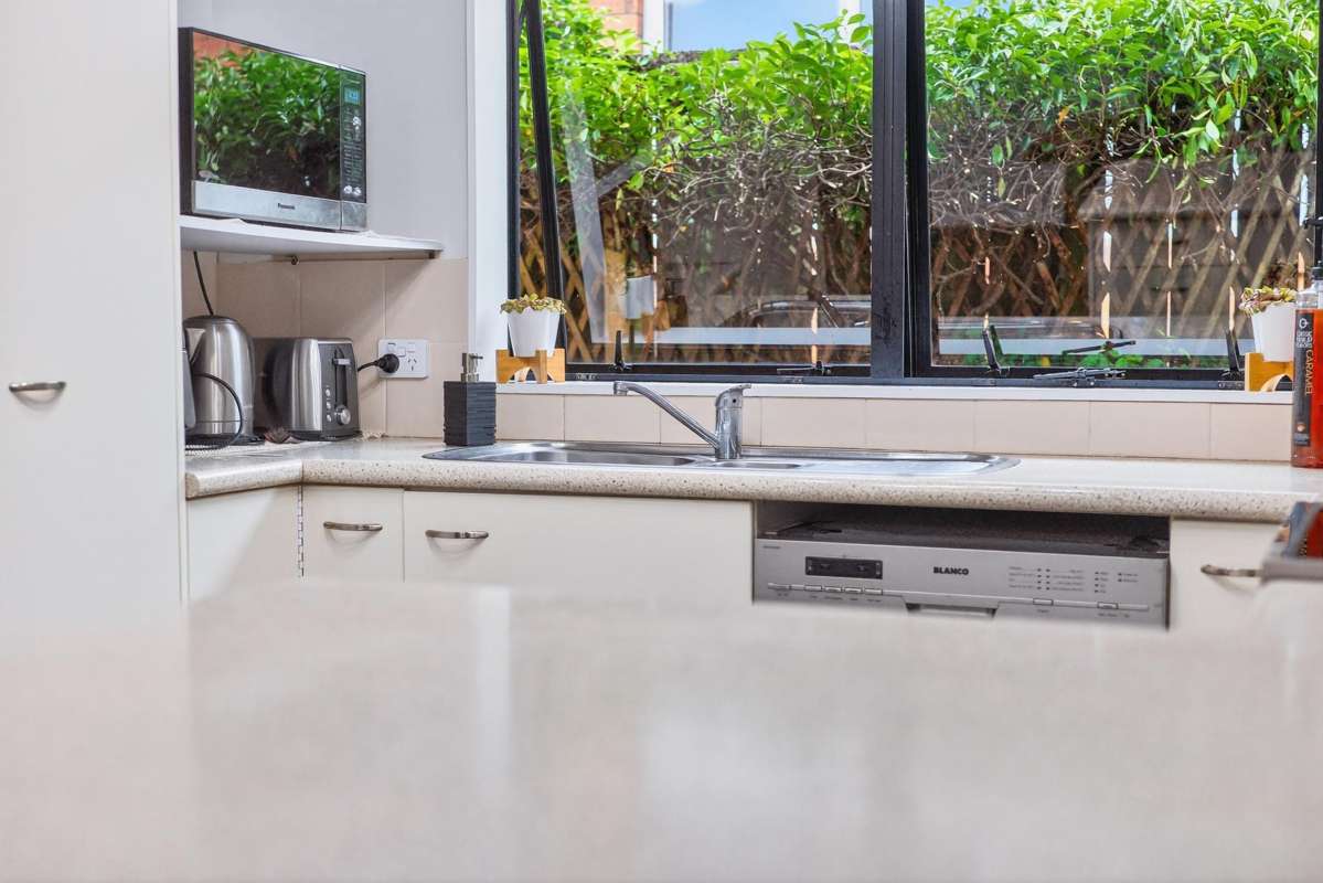 2/19 Sailfish Drive_1