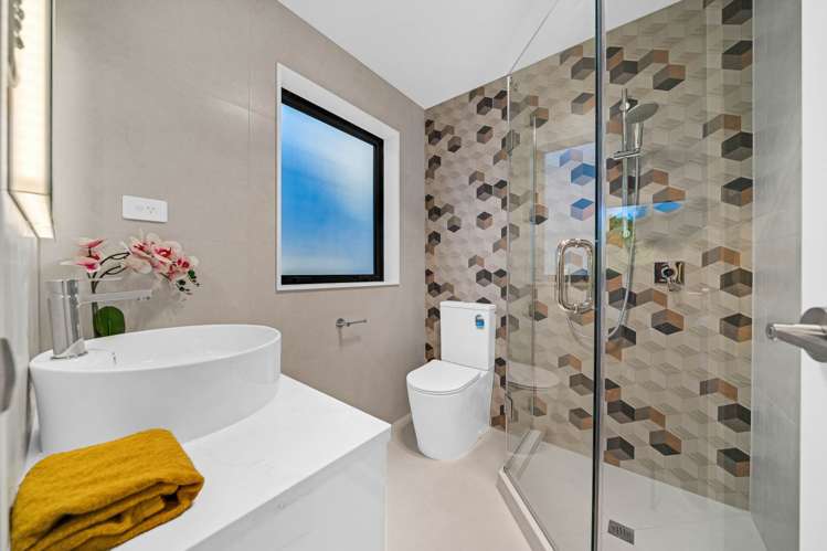21 Obelus Road Flat Bush_29